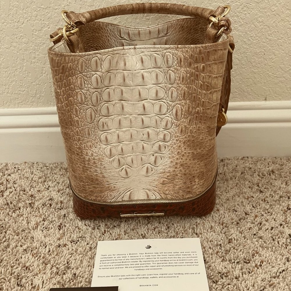 Like New Brahmin Amelia Bucket Handbag - Praline la Sierra